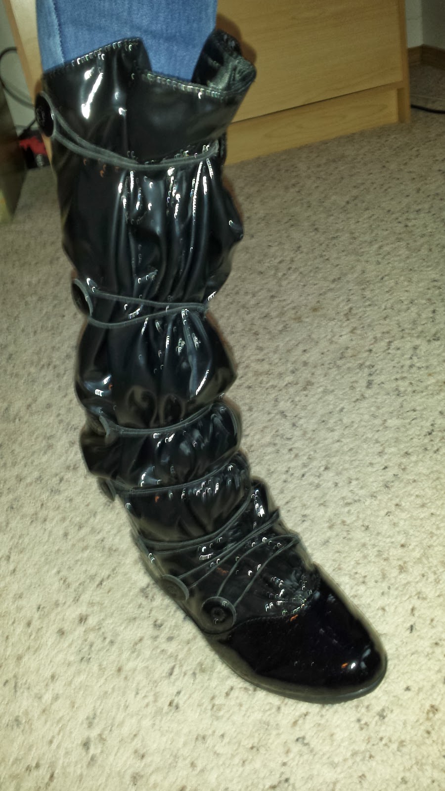 pysis over the heel rain boots